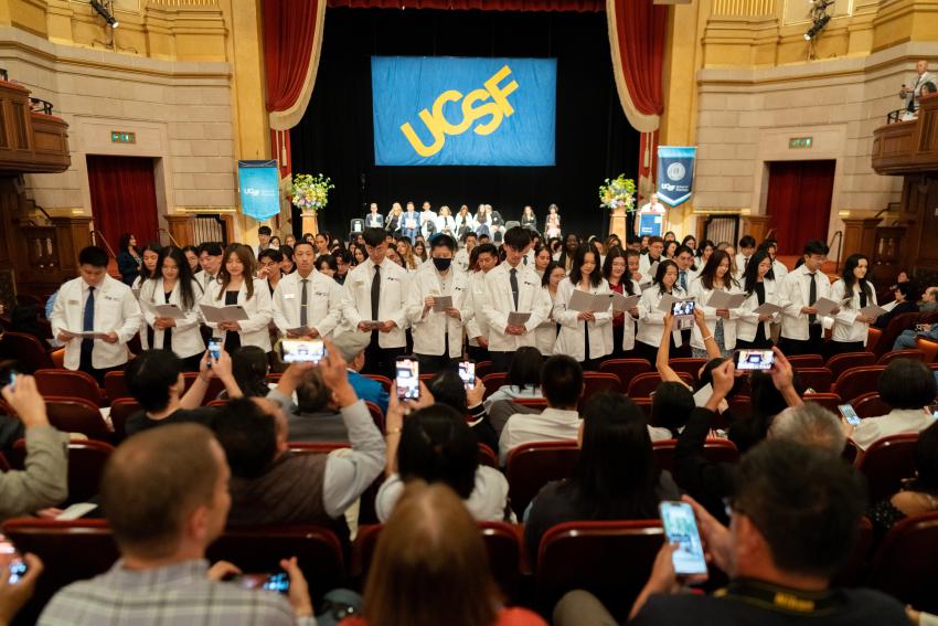students recite the Oath of the Pharmacist.