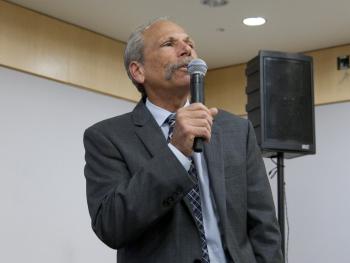 Guglielmo speaking